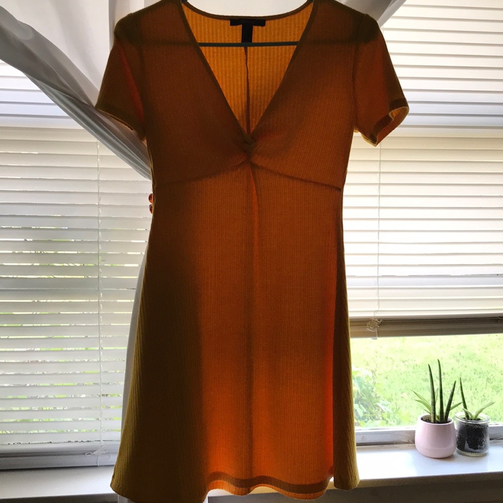 Mustard forever 21 dress ❤️